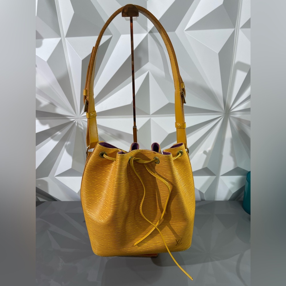 Louis Vuitton Yellow Epi Noe Bucket Drawstring Bag